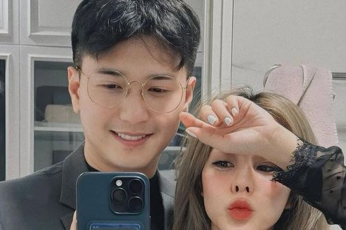 Huỳnh Anh tình cảm bên vợ MC hơn 6 tuổi, hoa hậu Tiểu Vy mặt mộc 'không đối thủ'