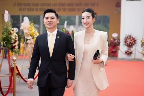 Đỗ Mỹ Linh cho chồng và ái nữ lên sóng, gọi với biệt danh đặc biệt