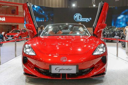 MG Cyberster 2024: Xe thể thao mui trần chạy điện giá trên 3,5 tỷ đồng