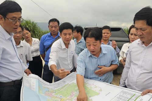 Khảo sát việc giải quyết kiến nghị cử tri tại huyện Vạn Ninh và thị xã Ninh Hòa