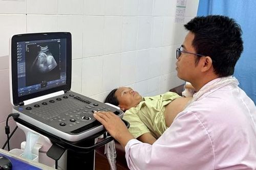 Hơn 31 tỷ đồng mua sắm thiết bị phục vụ nhiệm vụ chuyên môn y tế
