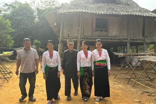Gìn giữ nếp nhà sàn của người Mường