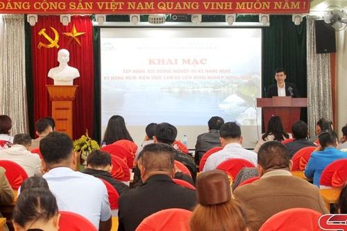 Tập huấn bồi dưỡng kỹ năng, kiến thức làm du lịch nông nghiệp, nông thôn