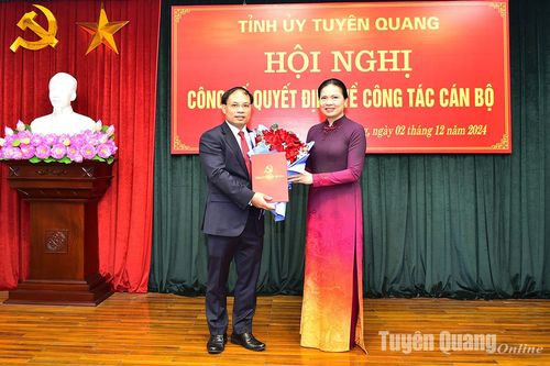 Đồng chí Âu Thế Thái, Phó Trưởng ban Thường trực Ban Tổ chức Tỉnh ủy làm Bí thư Huyện ủy Lâm Bình