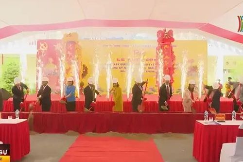 Gắn biển công trình kỷ niệm 120 năm thành lập Hà Đông
