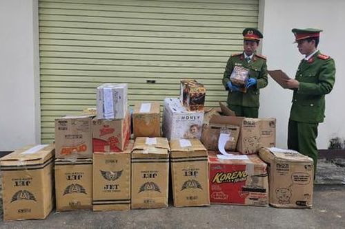 Khởi tố vụ buôn bán gần 500kg pháo lậu ở biên giới Việt - Lào