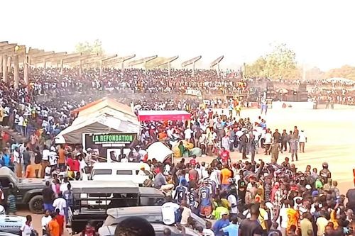 Ít nhất 100 người thiệt mạng sau trận bóng đá ở Guinea