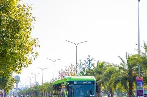 90% hành khách Thủ đô hài lòng với xe buýt điện