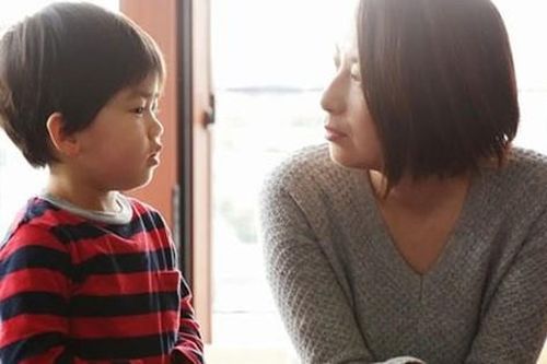 Chuyên gia Đại học Harvard tiết lộ 3 cụm từ mình hay nói với con để giúp trẻ tăng EQ