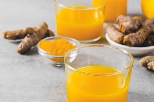 5 lợi ích của việc ăn gừng và nghệ vào buổi sáng