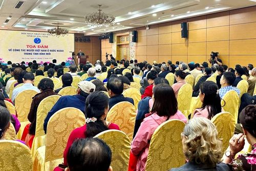 Quảng Ninh: Tọa đàm nâng cao hiệu quả hoạt động Hội Thân nhân Việt kiều