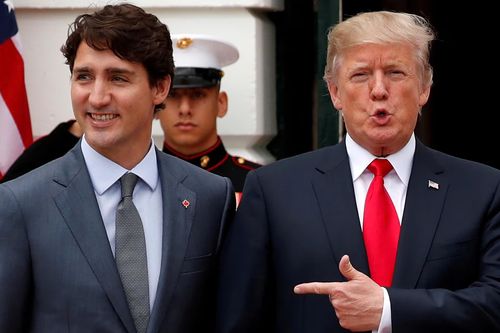 Ông Trump đã nói gì với Thủ tướng Trudeau trong bữa tối tại nhà riêng?