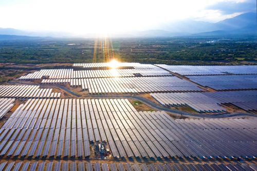 Mỹ tăng thuế nhập khẩu pin mặt trời từ 4 nước Đông Nam Á