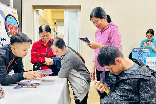 Trao nhiều cơ hội việc làm, có thu nhập cho người khuyết tật