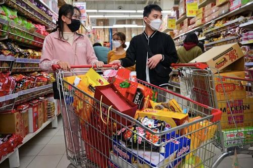 Cuộc đua bán hàng Tết 2025: 'Đừng xây nhà trên đất người khác'!