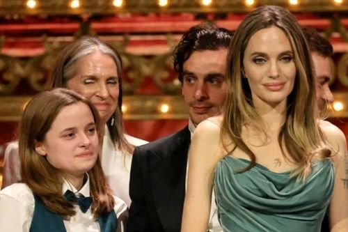 Vivienne Jolie-Pitt: Cô bé vàng Hollywood đang tìm kiếm hào quang riêng