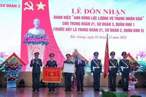 Trung đoàn 21, Sư đoàn 3, Quân khu 1 đón nhận danh hiệu Anh hùng Lực lượng vũ trang nhân dân