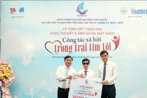 Ra mắt sách 'Công tác xã hội trong trái tim tôi'