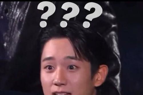 Jung Hae In trở thành biểu tượng 'meme' mới sau phản ứng khi thắng lớn tại 'Blue Dragon Film Awards'