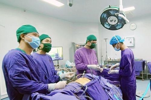 Khám tăng huyết áp định kỳ, bất ngờ phát hiện ung thư thận