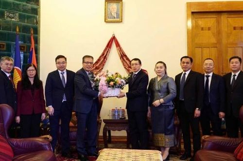 Đại sứ quán Việt Nam tại Liên bang Nga chúc mừng 49 năm Quốc khánh Lào