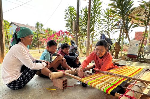 Nông dân Giẻ Triêng chung tay giữ gìn bản sắc văn hóa của dân tộc mình