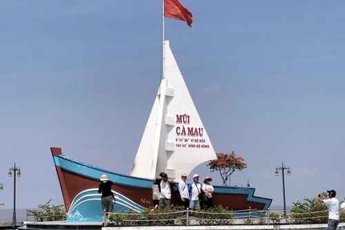 Khu du lịch Mũi Cà Mau nhận Bằng chứng nhận 'Điểm đến du lịch hấp dẫn'