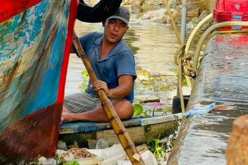 Cận cảnh cảng cá ô nhiễm bậc nhất Quảng Ngãi