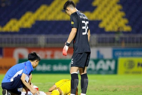 Vì sao Sông Lam Nghệ An thường xuyên không có đội hình mạnh nhất?