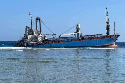 Tàu hàng chìm ngoài khơi Biển Đỏ, gây lo ngại về môi trường