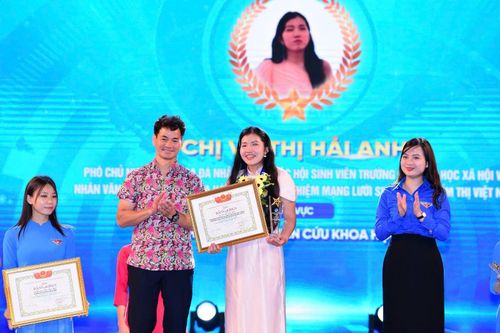 'Hạt gạo' nảy mầm từ nghịch cảnh