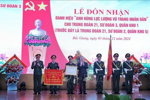 Trung đoàn 21 đón nhận danh hiệu Anh hùng Lực lượng vũ trang nhân dân