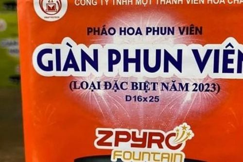 Pháo hoa bán 'ngập' chợ mạng với giá rẻ bất ngờ, cửa hàng tiết lộ lý do
