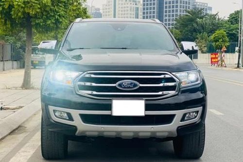 Ford Everest Titanium 4WD 2020 rao bán khó tin trên sàn xe cũ sau 4 năm lăn bánh