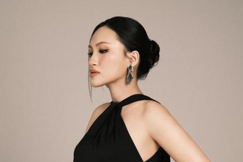 Nữ ca sĩ nổi tiếng Vbiz bất ngờ thông báo mang thai ở tuổi 36