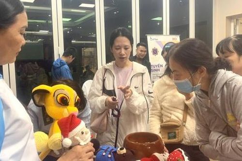 Ngày Quốc tế người khuyết tật 3/12: Tạo cơ hội việc làm cho thanh niên khuyết tật