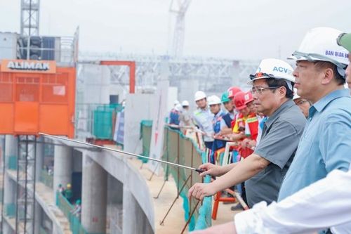Thủ tướng yêu cầu hoàn thành sân bay Long Thành trong năm 2025