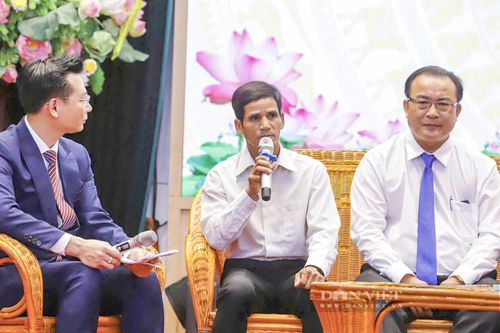 Người trưởng thôn sâu sát với nhân dân