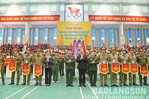 Khai mạc Hội thao Giáo dục quốc phòng và an ninh học sinh THPT cấp tỉnh