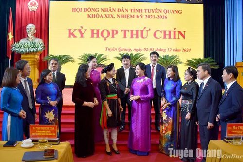 Khai mạc Kỳ họp thứ 9 HĐND tỉnh khóa XIX