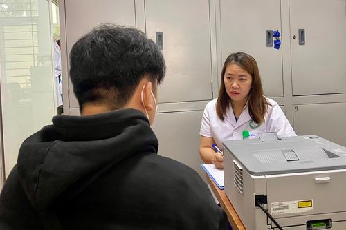 Hiệu quả khám, chữa bệnh cho người HIV bằng bảo hiểm
