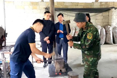 Liên minh Hợp tác xã nắm tình hình hoạt động các hợp tác xã tại huyện Quảng Hòa