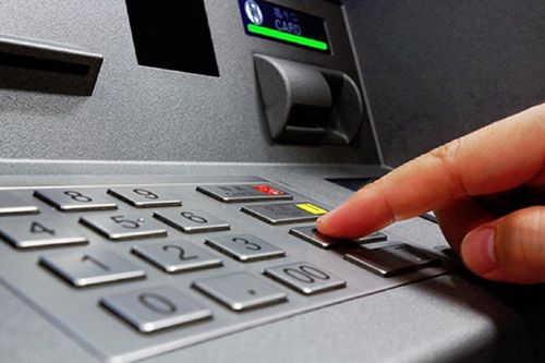 Cách rút tiền khi thẻ ATM có mã pin 4 số