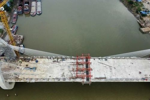 Cây cầu dây văng trị giá 1.200 tỷ đồng ở Nam Định sắp hợp long có gì đặc biệt?