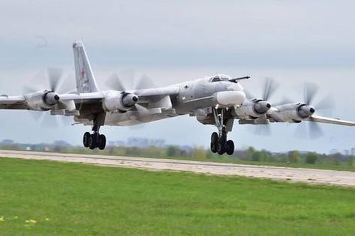 Nga trình làng máy bay ném bom Tu-95MSM nâng cấp