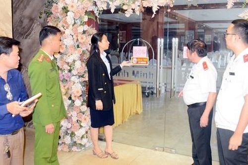 Nghệ An bắt đầu kiểm tra, xử lý vi phạm về hút thuốc lá