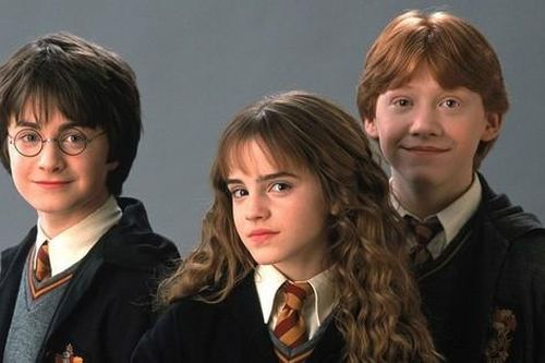 Harry Potter bản truyền hình dời lịch chiếu xa tít tắp, khán giả than trời vì quá lâu