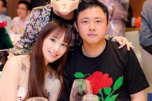 Bạn trai của siêu mẫu Ngô Bội Từ bị truy nã?