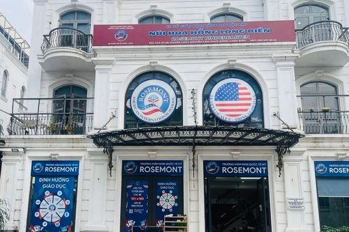 Trường mầm non 'quốc tế' mở cửa đón học sinh sau khi trả lương giáo viên