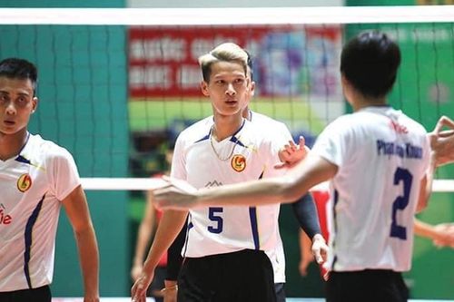Đội bóng chuyền Việt Nam xuống hạng, chủ công cũ phải viết tâm thư vì bị CĐV chỉ trích